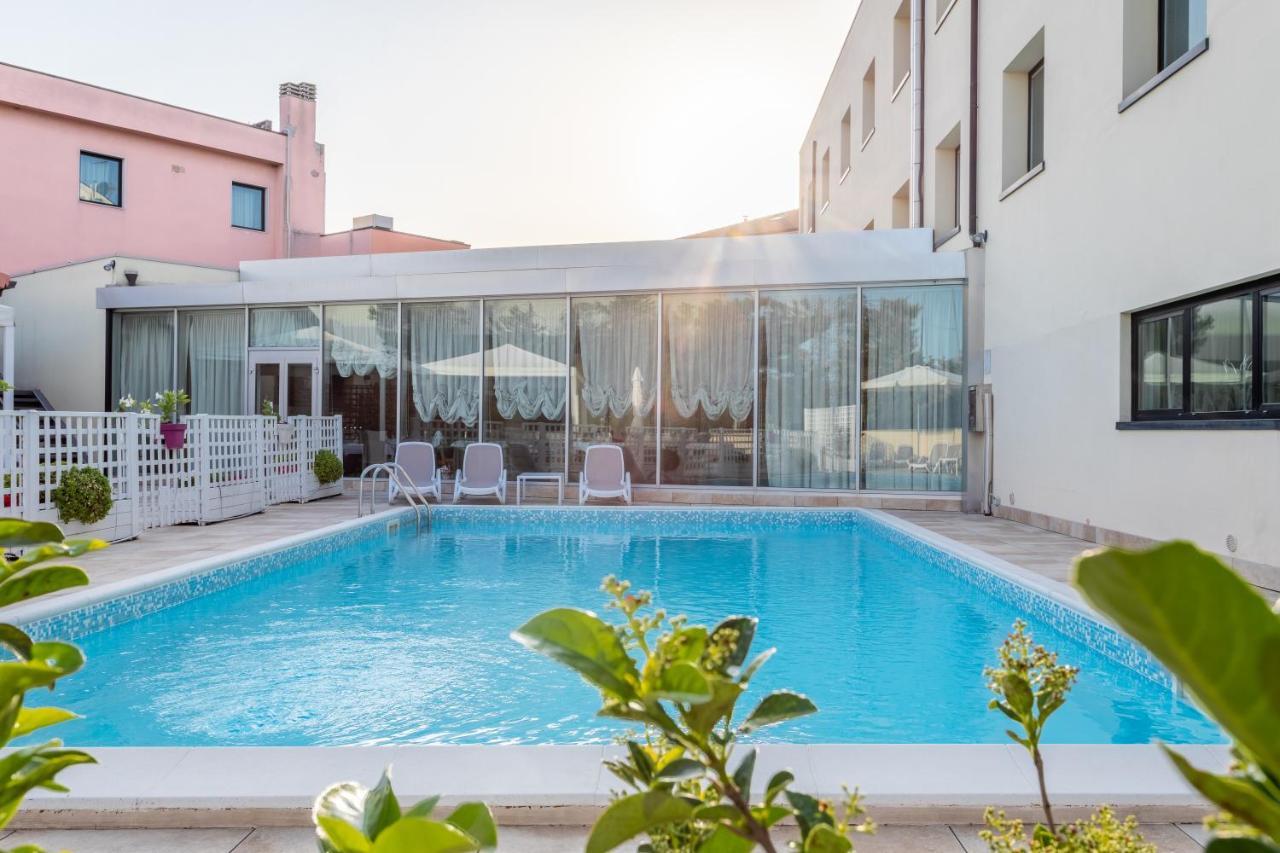 Hotel Concorde Camerano Esterno foto