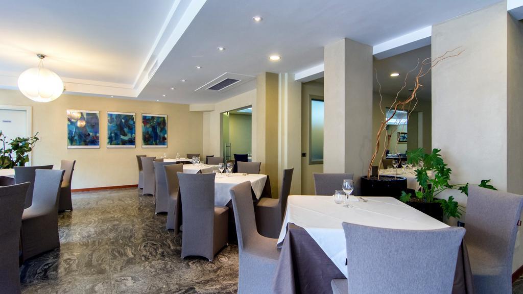 Hotel Concorde Camerano Esterno foto