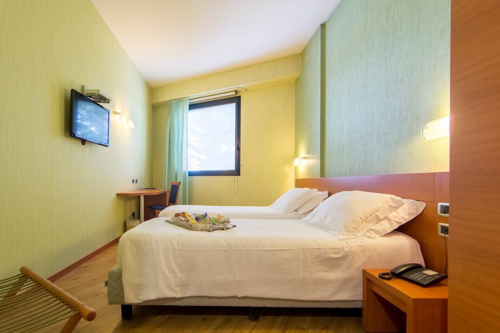 Hotel Concorde Camerano Esterno foto